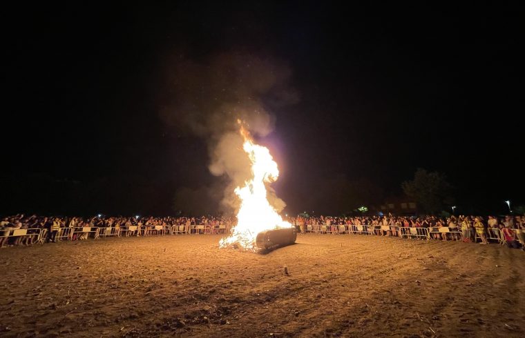 Hoguera San Juan Vicálvaro asociacionismo. vecinal